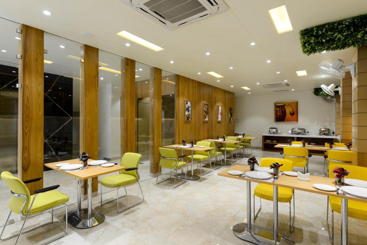 The Hubstreet Hotel,Bhopal Zewnętrze zdjęcie